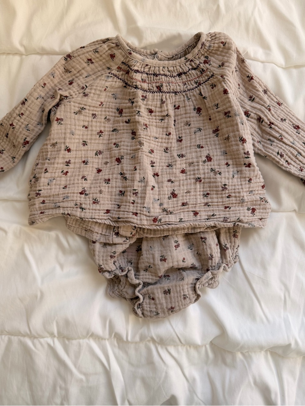 Zara Cream Floral Smocked Top and Bloomer Set
